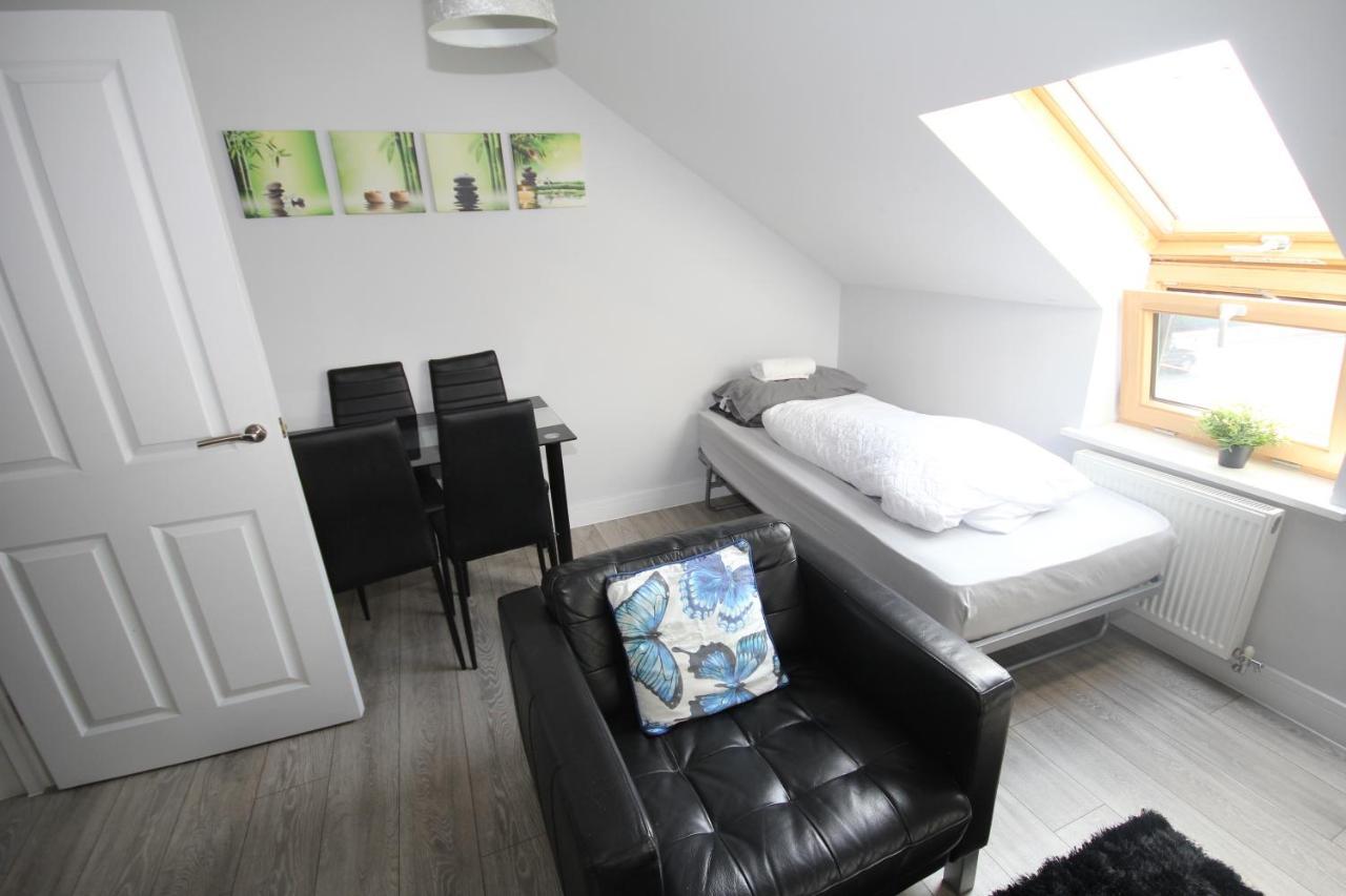 Holden Court Apartments - Apt 6 West Drayton  Extérieur photo